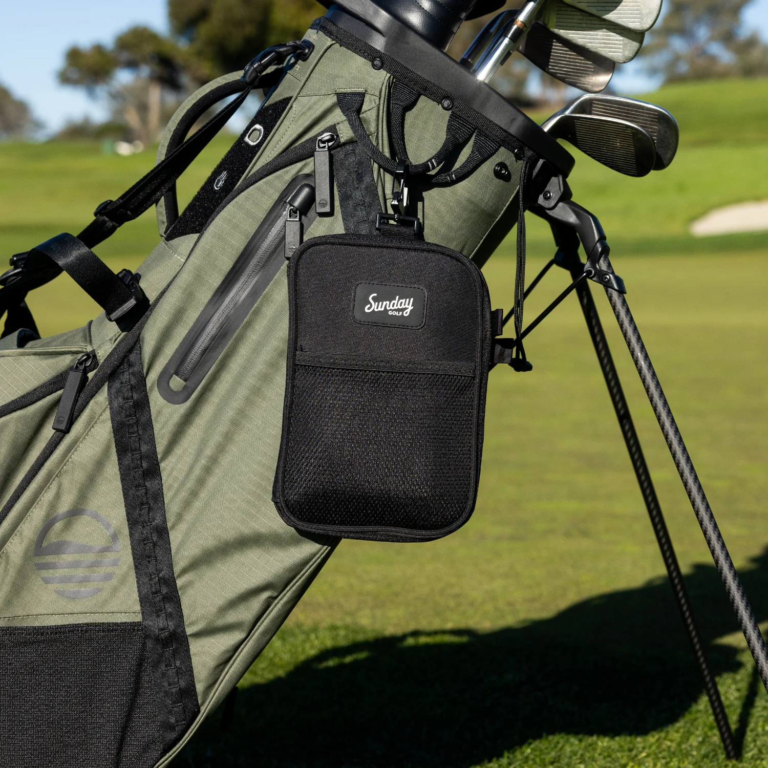 Magnetic Golf Glove Holder | Black - Image 8